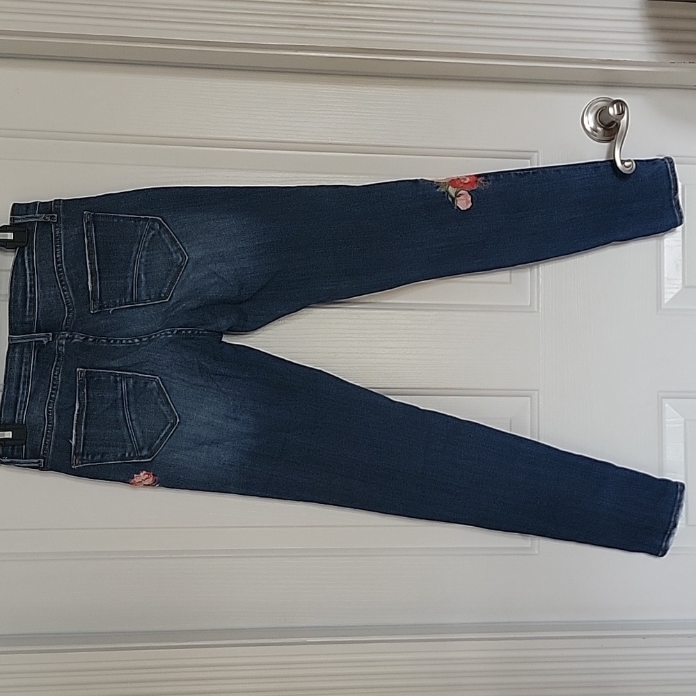 Driftwood Beau Embroidered Flowers Blue Jeans 25 Crops - Picture 4 of 8